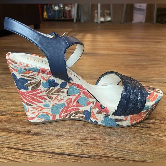 Anne Klein Lina Wedge Sandal - Picture 4 of 8